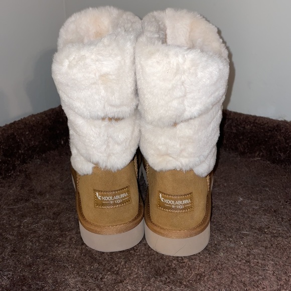 Women’s size 6 Koolaburra  by Uggs tan boots with fur nwt - Picture 2 of 7